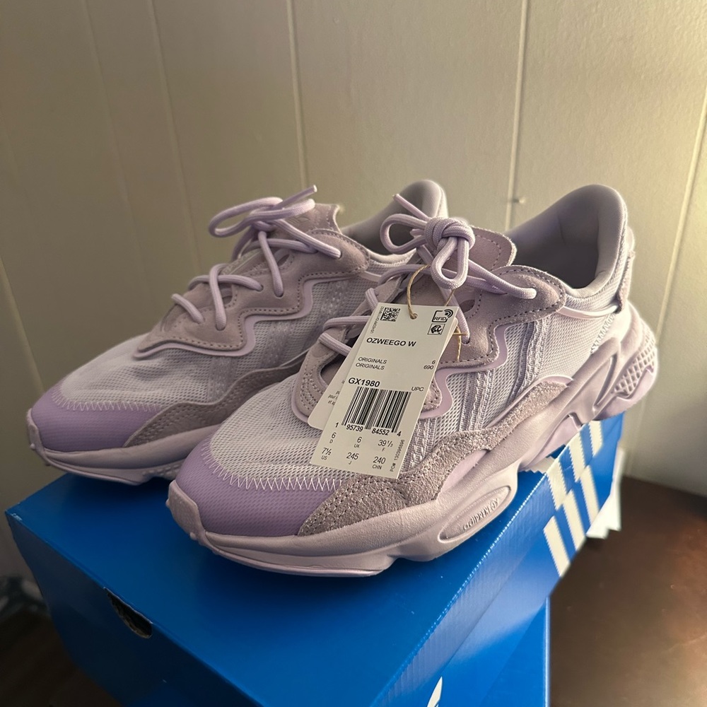 Adidas shoes OZWEEGO SHOES